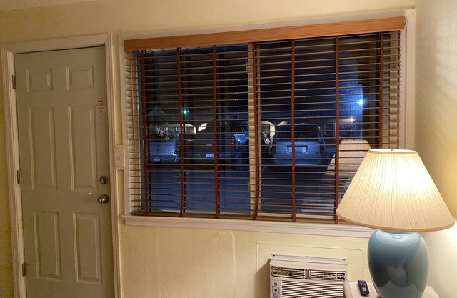 Sunland Inn Motel