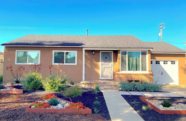 Sunny Los Altos Bungalow - Relax in Long Beach