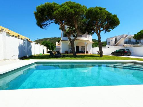 Sunny ocean view house walking distance from beach
