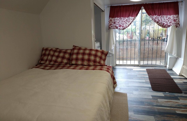 Sunny side Bayview heights