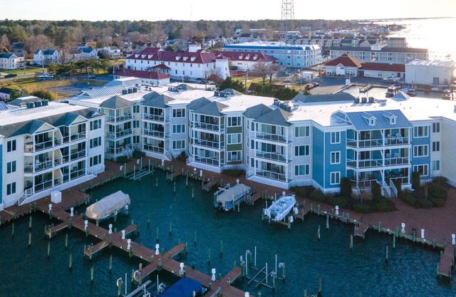 Sunset Bay Villa 118 - Waterfront, Deep-water boat slip!