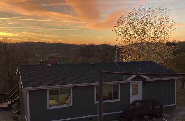 Sunset views in the foothills