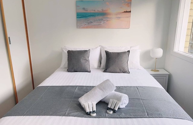 Sunshine Holiday Villa