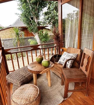 Sunshine wooden house