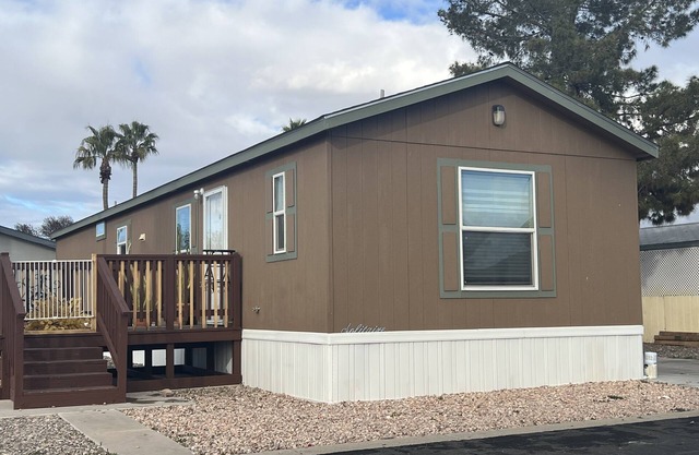 Super bowl rental only 2.6 mile away from the Stadium