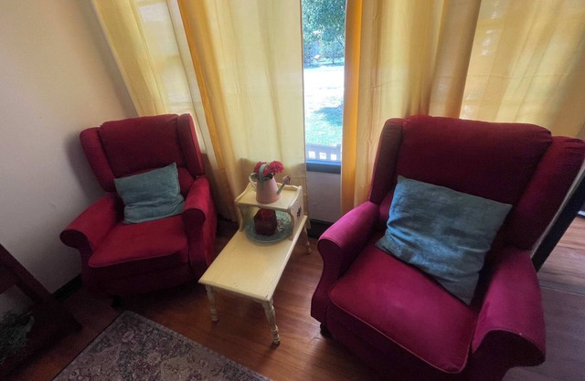 Super Comfy - 3BR - Darts/Poker Table - Coffee