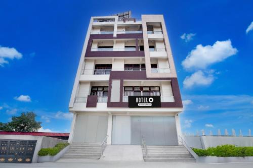 Super Hotel O NIIT University Neemrana