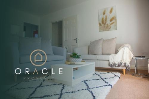 Superb Apartment in Stratford upon Avon with Free Parking & Wi-Fi