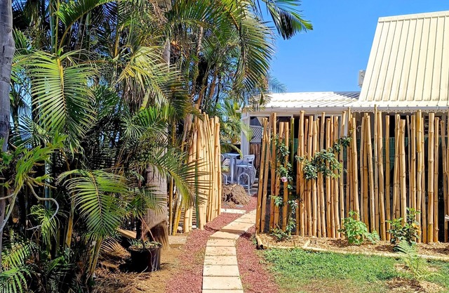 Superb apartment, terrace, garden, 10 min. from beaches Saint-Gilles-Les-Bains