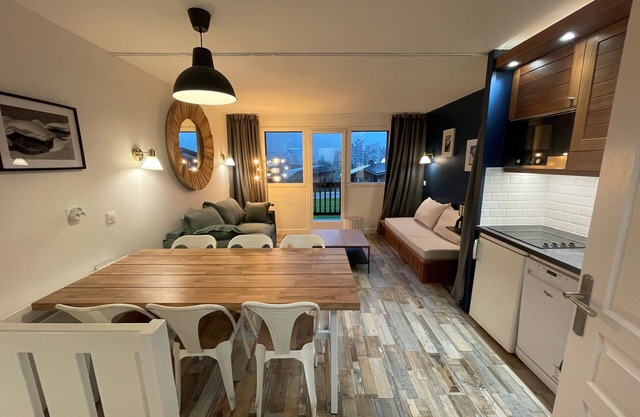 Superb duplex at the foot of the slopes, shops, cliff parking