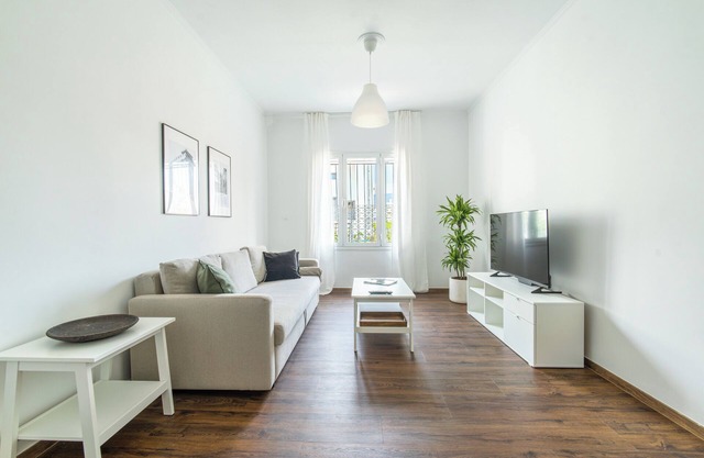 Superb flat in historic centre of Athens
