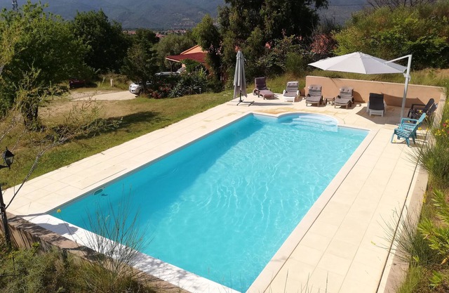 Superb house with private pool in the heart of nature