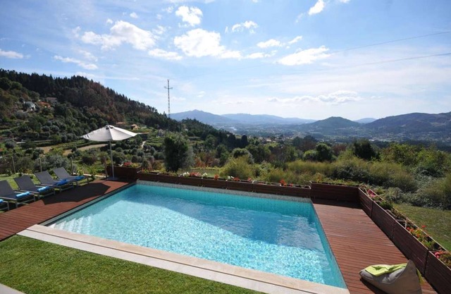 Superb Ponte de Lima Villa | 4 Bedrooms | Villa Arrincao | Sauna | Stunning.