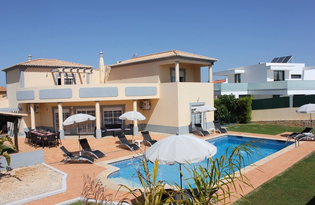 Superb villa with private pool in residential area close to beaches