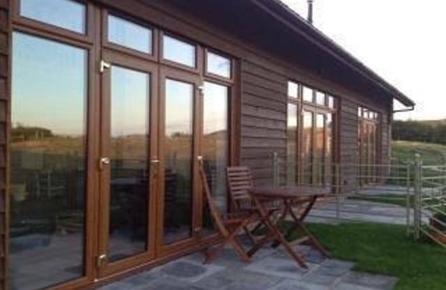Surf Shack, 1-bed Cottage, Sleeps 2, Pet Friendly