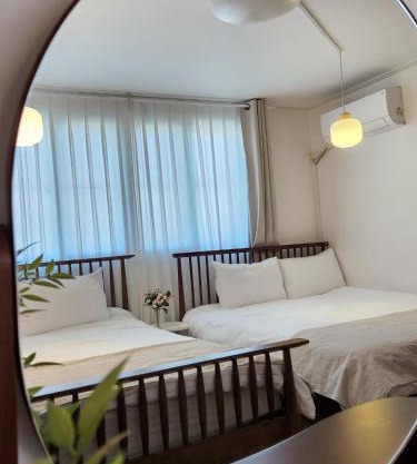 Suwon Hwaseong HOUSE -J Accommodation
