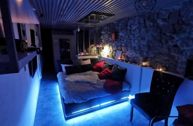 Sweet Loft Grenoble-love Room Avec Jacuzzi & Sauna