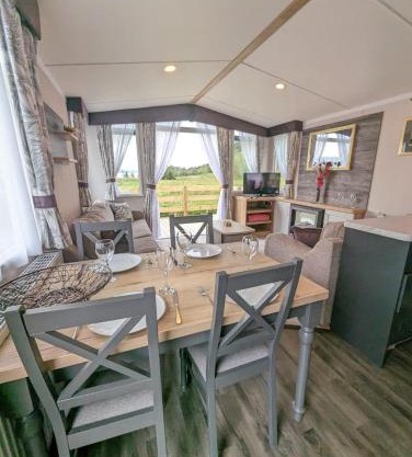 Swift Bordeaux Sea View No 3