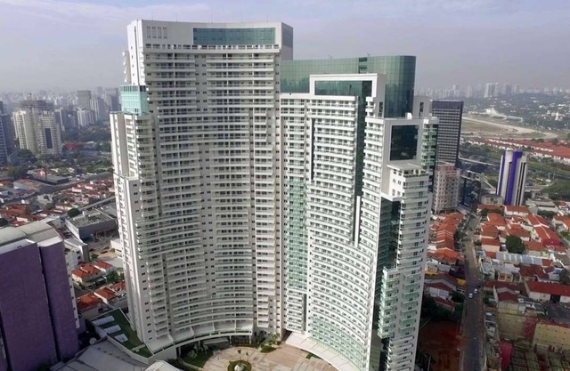 Swimming pool apartment. High standard for family or business people! 4 minutes from the subway!