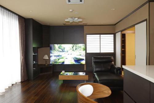 T&H Hotel