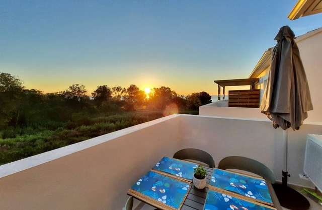 T2 neuf-VUE MER-CLIMATISE-WIFI-PISCINE- 4 personnes-Classé 3*