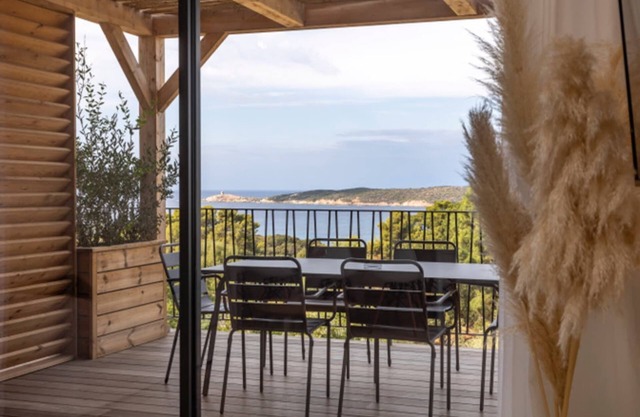 T3 Chiuni magnificent sea view