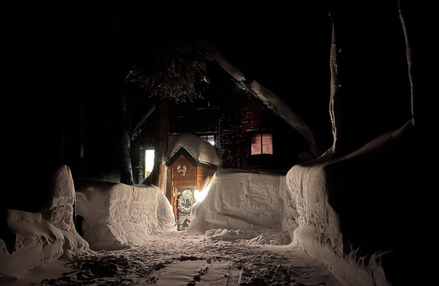 Tahoe Calm — Serene Lakes Waterfront Cabin