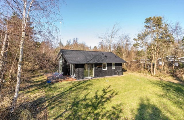 "Tancred" - 200m from the sea by Interhome