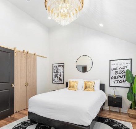 Taylor Swift Eras Inspired Home-10 min to Broadway