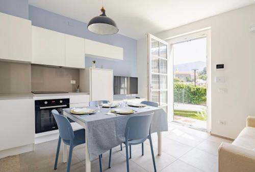 TEATRINO 1, a 200 m dal mare con giardino in centro, LEVANTO 5 TERRE