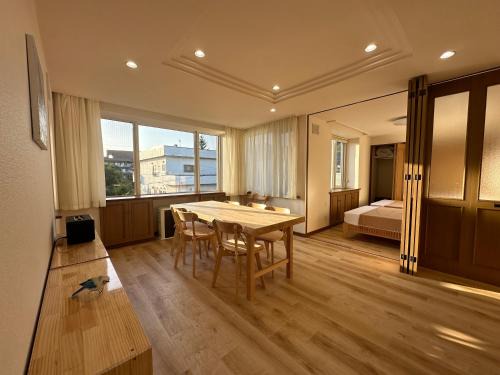 Teine blue house手稻藍房子