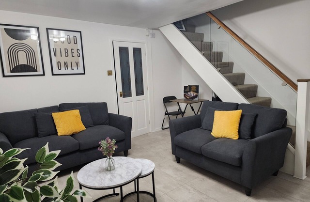 TEMADE Homes - 2 Bed Graceful Holiday Home