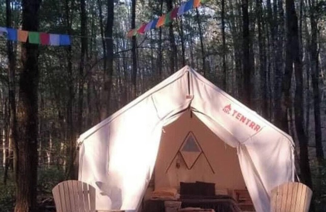 Tentrr Signature Site - Briar Hill Respite