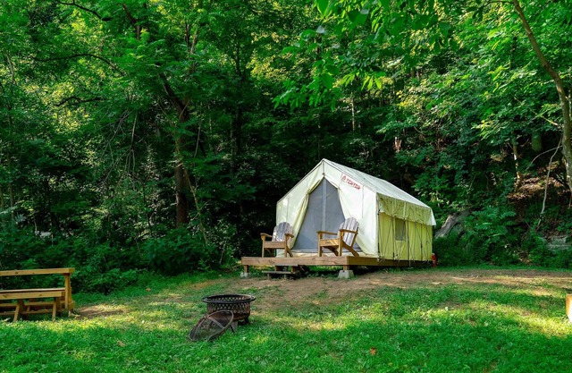 Tentrr State Park Site - WV Hawk's Nest State Park - Site B - Single Camp
