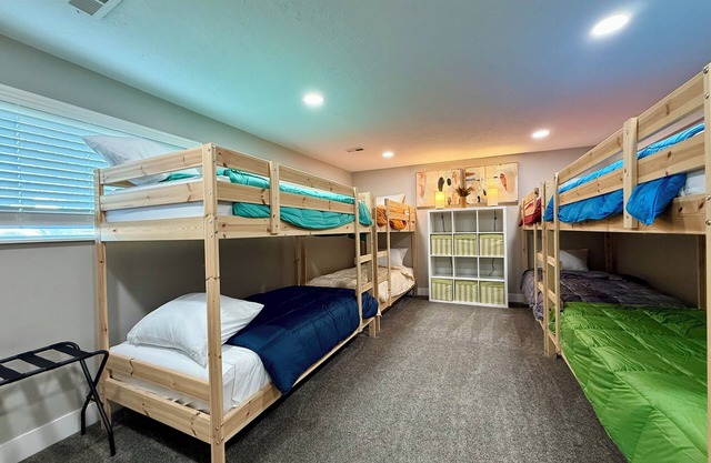 Terrific 5-bedroom bunk house with Jordan River Trail access near downtown SLC
