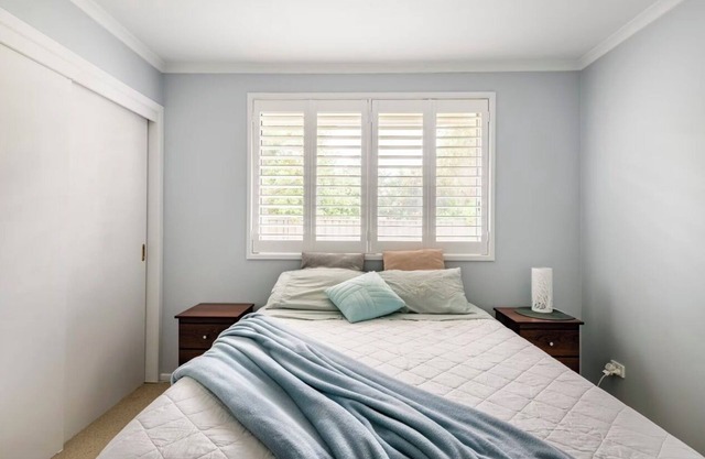 Terrific room with AC in Gladstone Park