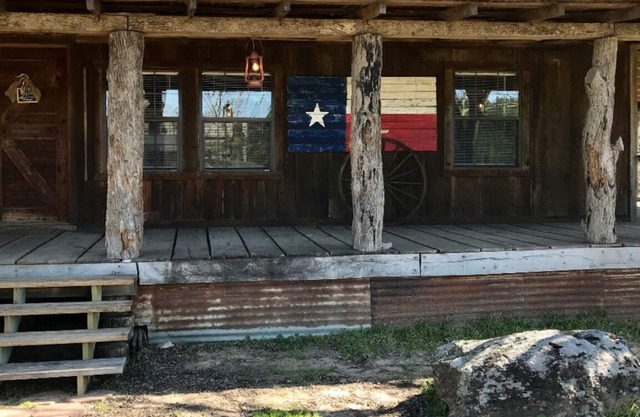 Texas Bunkhouse at Bluegill Lake Cabins