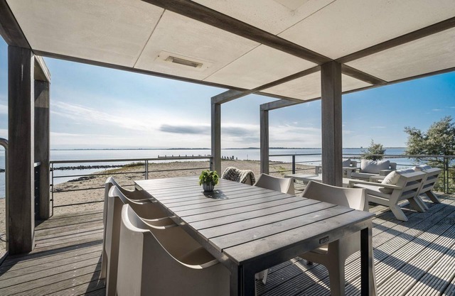 The 4-person Villa Super VIP features a luxurious and comfortably furnished interior with a direct waterfront location, various terraces offering unobstructed views over the water.