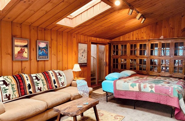 The Apple Tree Lodge One Bedroom Retreat Apt. 2