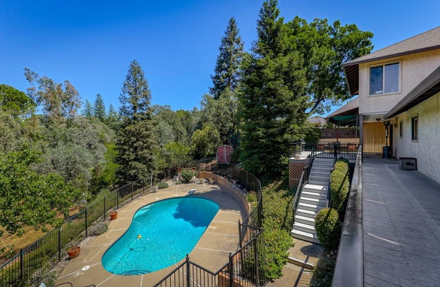 The ARK Villa | MTN Views🌄 Game Room🏓 Pool🌊