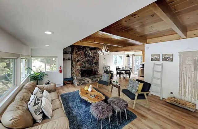 The Best South Lake Bear Cabin with Game Room!