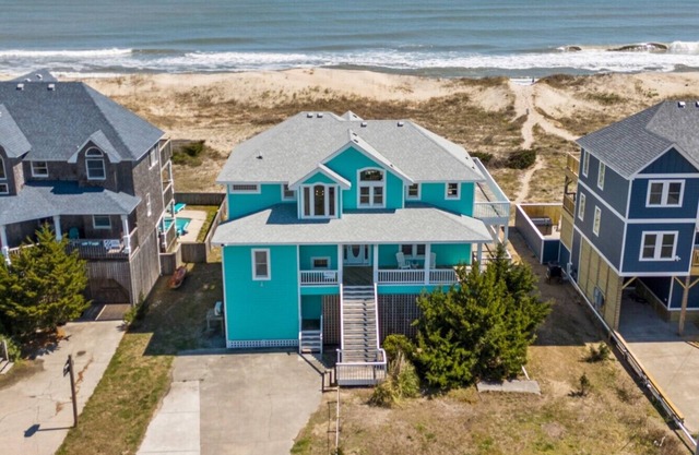 The Blue Moon - Ocean Front - Pool - Hot Tub - Theater - Elevator- Dog Friendly!