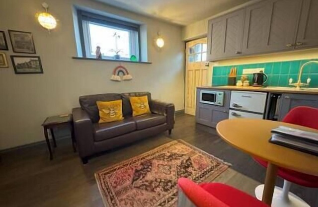 The Bolt: Ground Floor Apartment