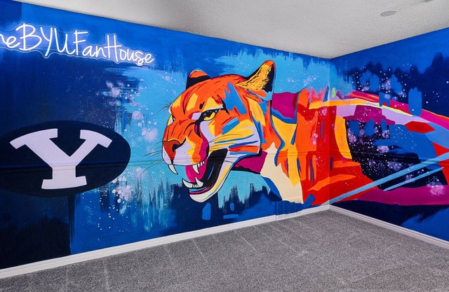 The BYU Fan House, The BYU Fan House: sports court, hot tub, game room, fun!