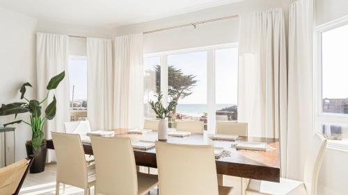 The Cayucan Bungalows by AvantStay Pet-Friendly Getaway Steps from Cayucos State Beach