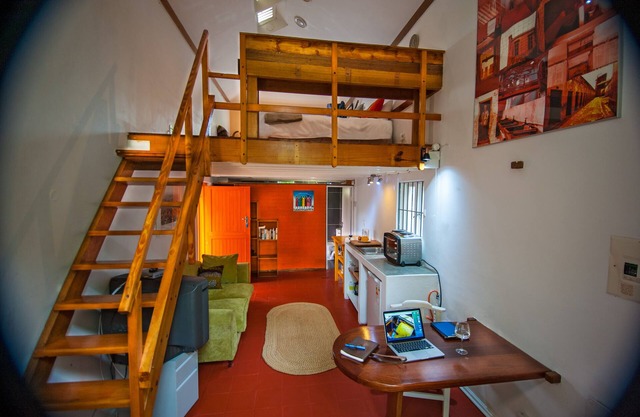 The Charming Parkview Village - Complete With Delightful Shops, Delis, Restauran