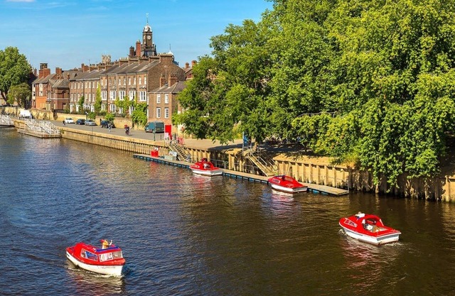 The Clifford Gathering - Sleeps Up To 10 York