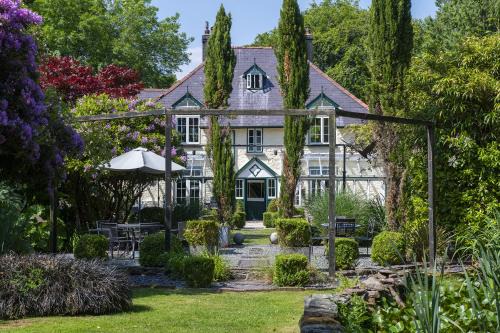 The Cors - Charming Country Escape for Large Family Groups