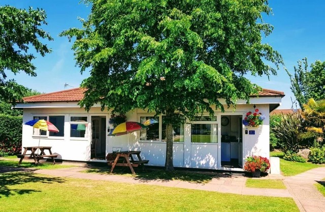 The Cove Chalet in Dawlish Warren, sleeps 4