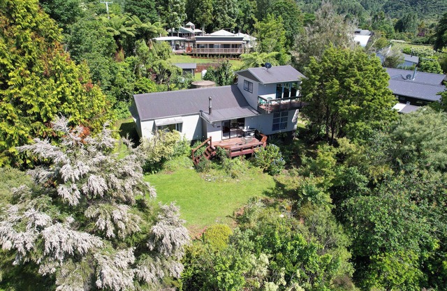 The Enclave | Walk to the Lake + Lake Views!